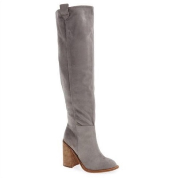 Very Volatile Shoes - NEW Very Volatile Gray Suede tall boots